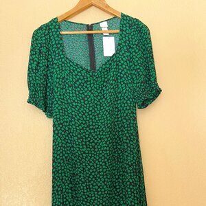Green Midi Dress with Abstract Print – Puff Sleeves, Side Slit, NWT